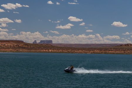 img_09062s.jpg